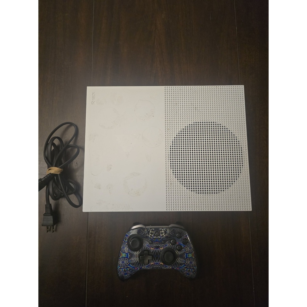 Microsoft Xbox One S 500GB Console (Bundle)